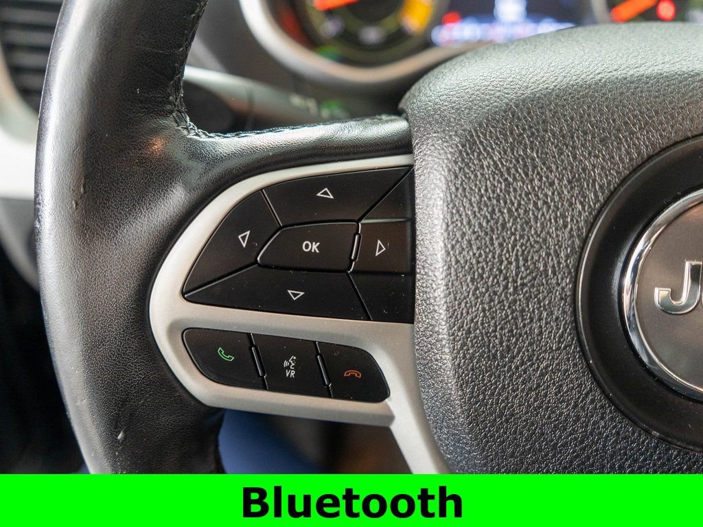 Used 2018 Jeep Cherokee Trailhawk w/ Cold Weather Group image 15