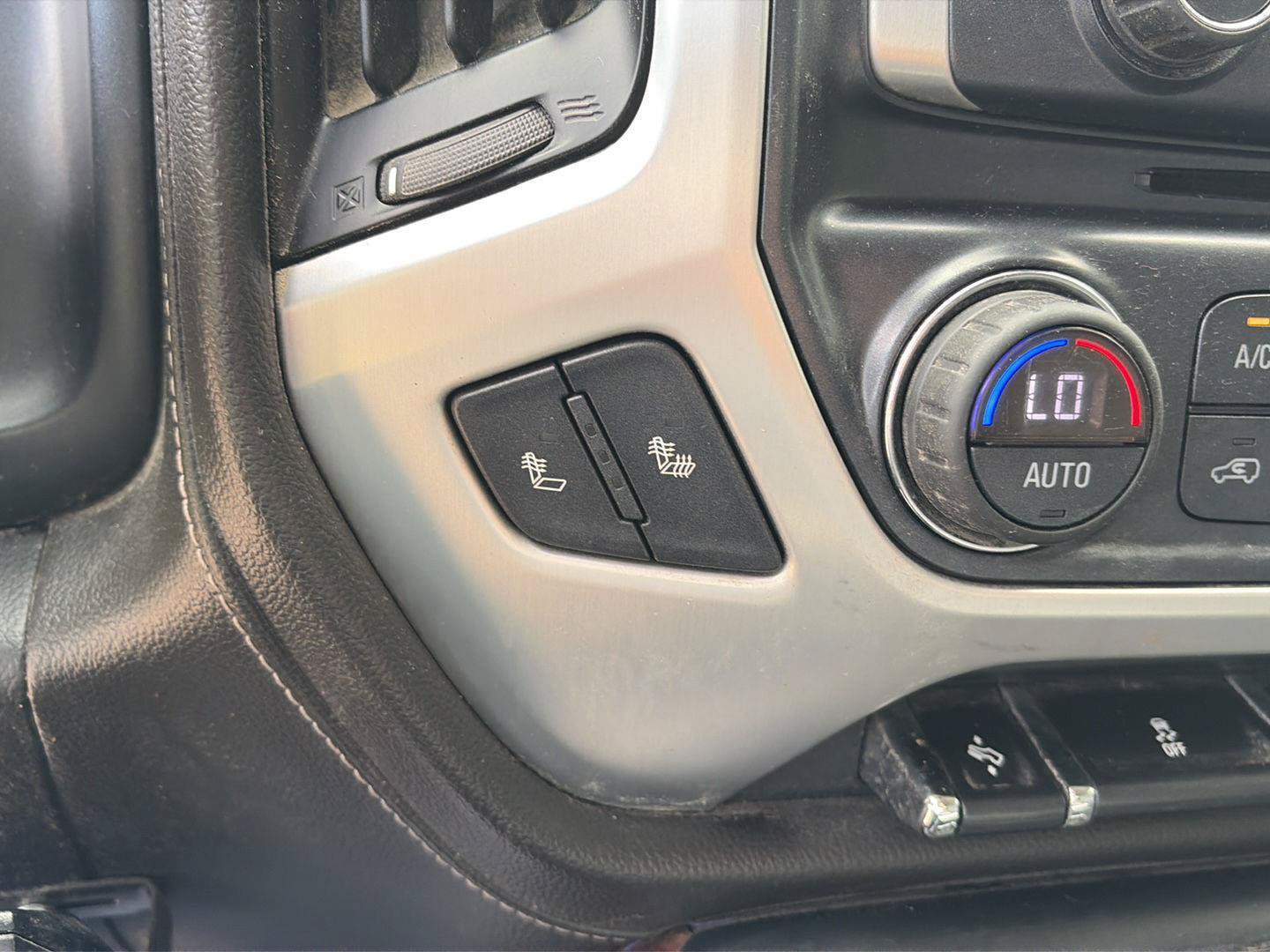 Used 2017 GMC Sierra 1500 SLT w/ SLT Premium Package AWD/4WD image 19