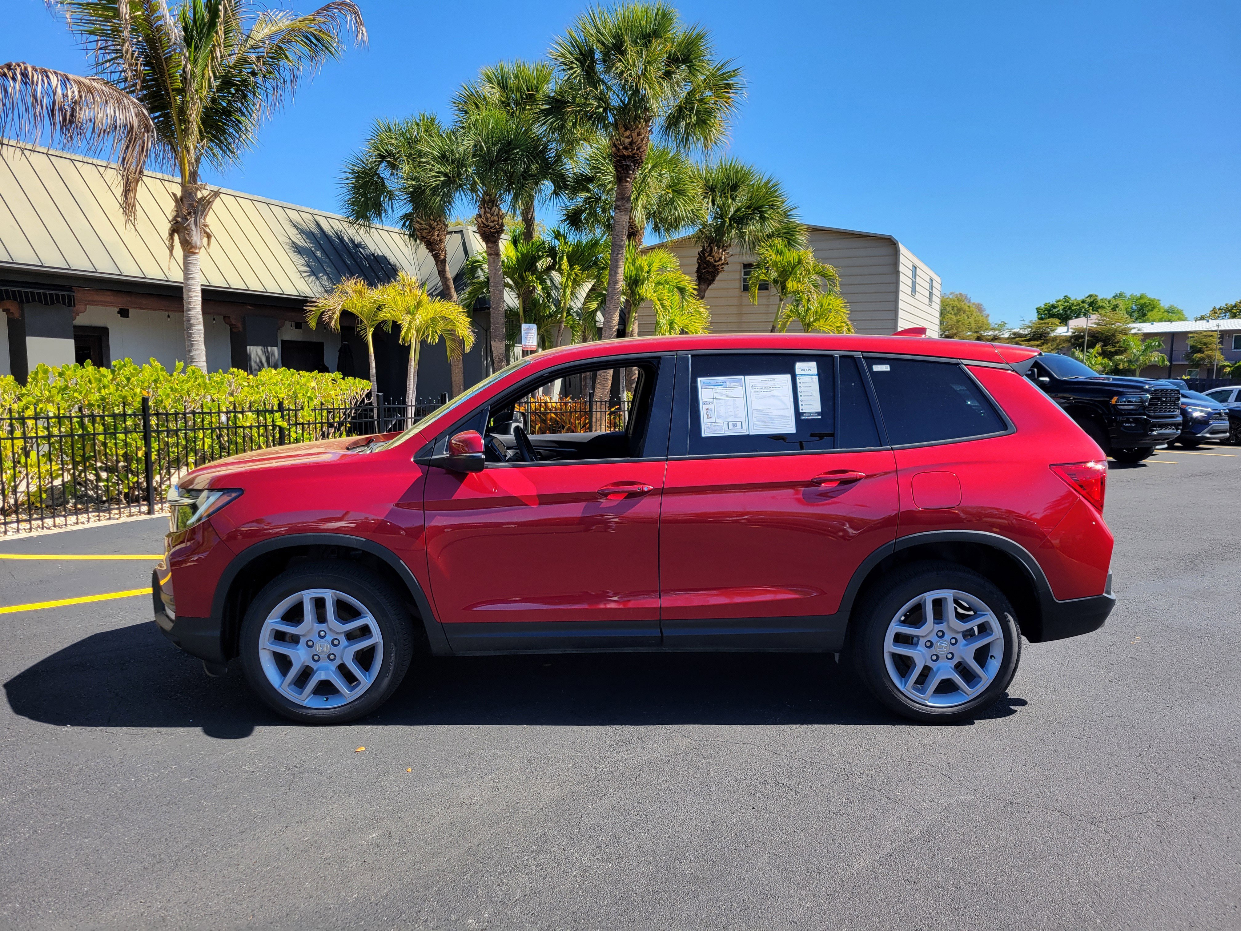 Used 2024 Honda Passport EX-L image 9