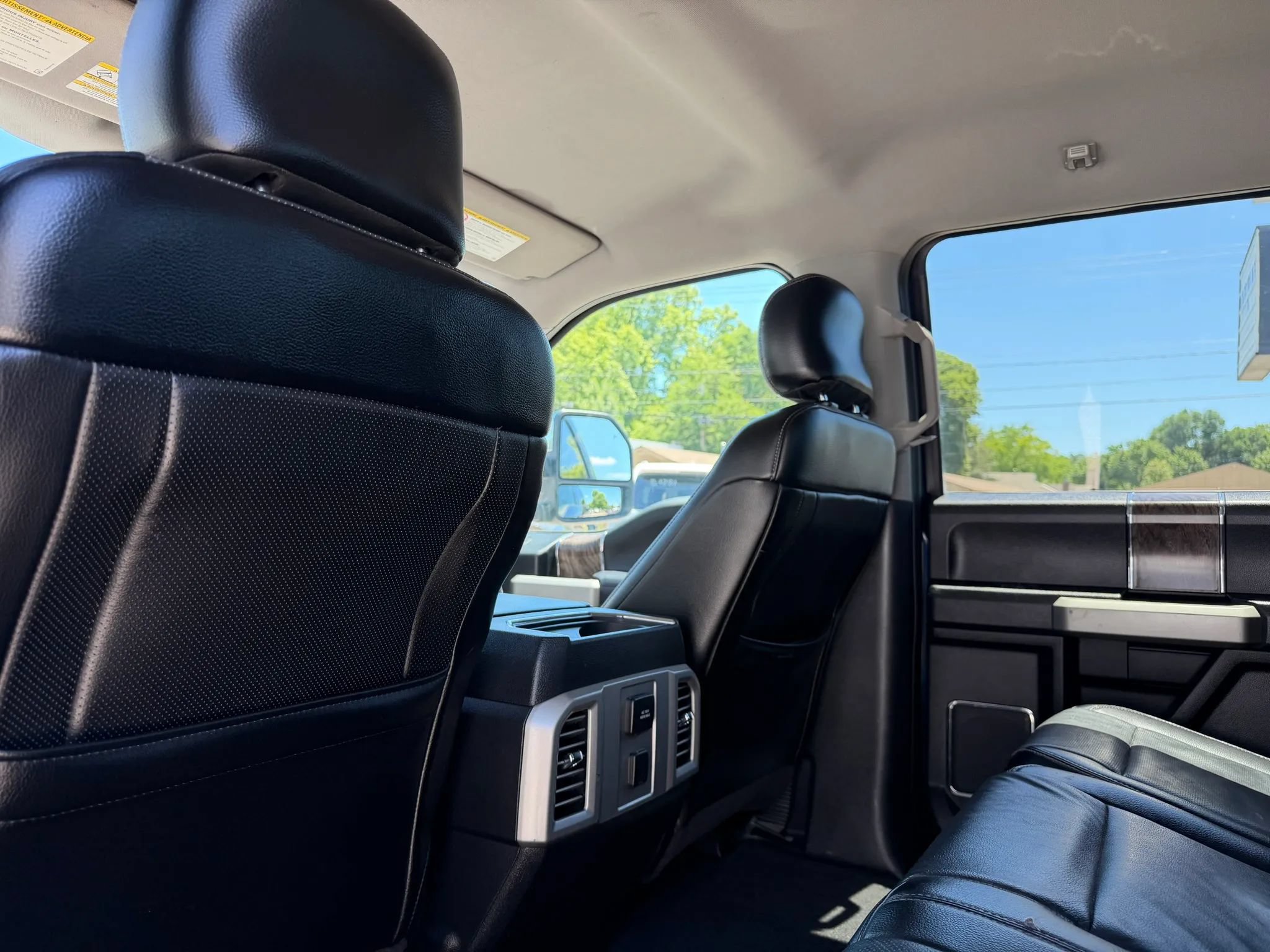 Used 2017 Ford F250 Lariat w/ Chrome Package AWD/4WD image 32