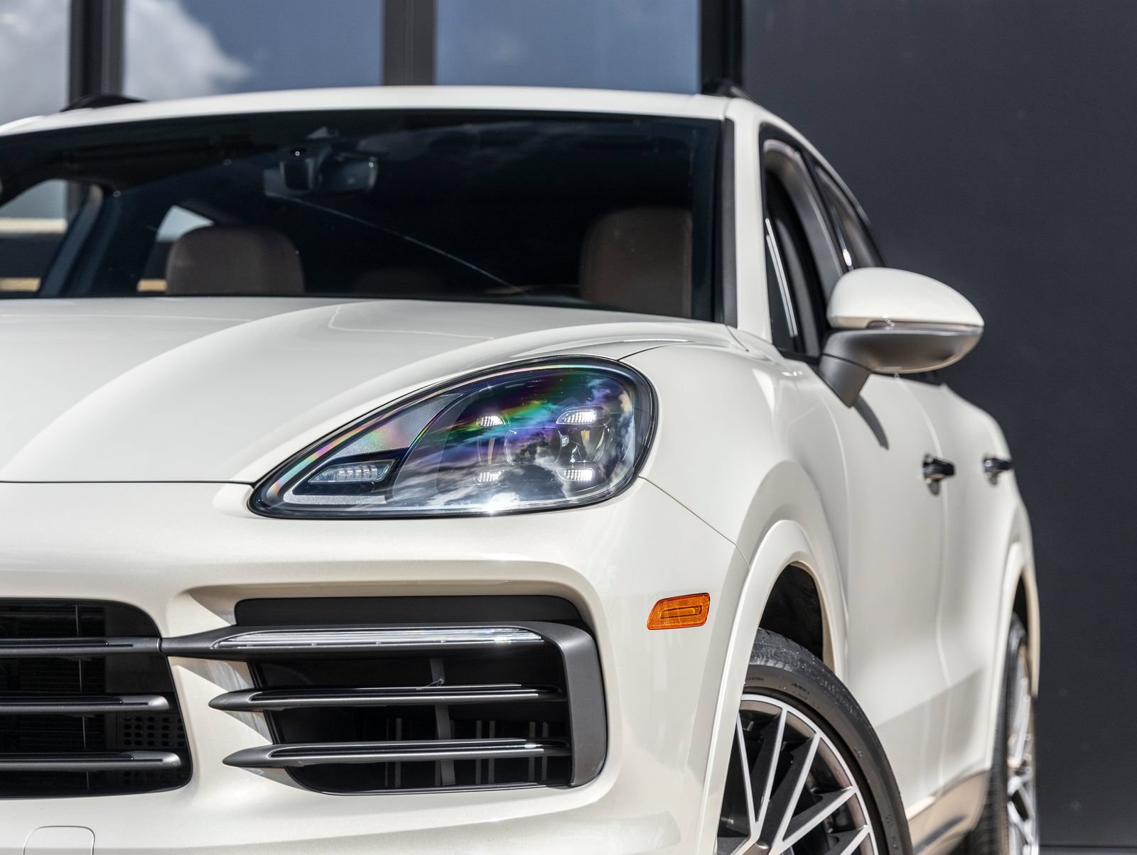 Certified 2023 Porsche Cayenne AWD/4WD image 16