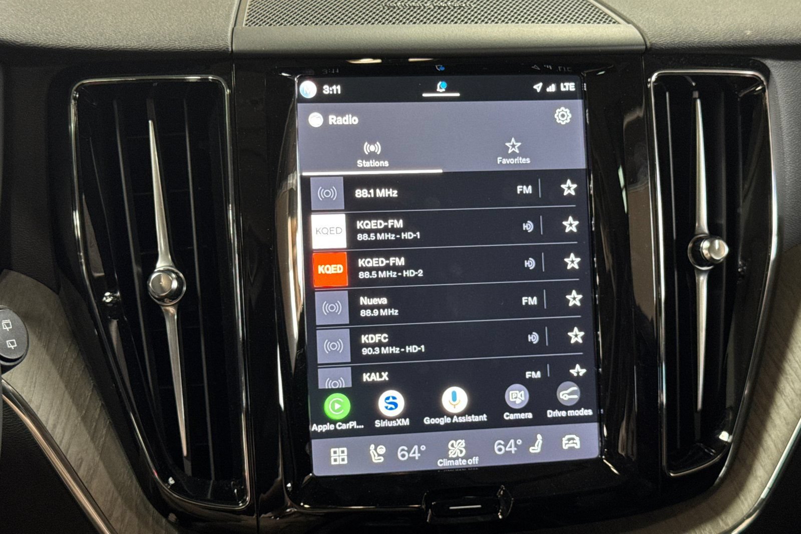 Used 2025 Volvo XC60 T8 Plus w/ Climate Package AWD/4WD image 21