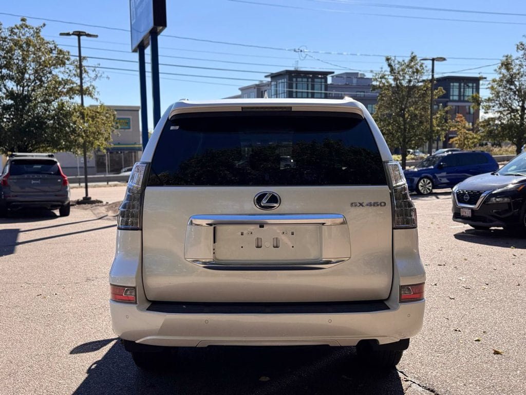 Used 2023 Lexus GX 460 Premium w/ Premium Package AWD/4WD image 5