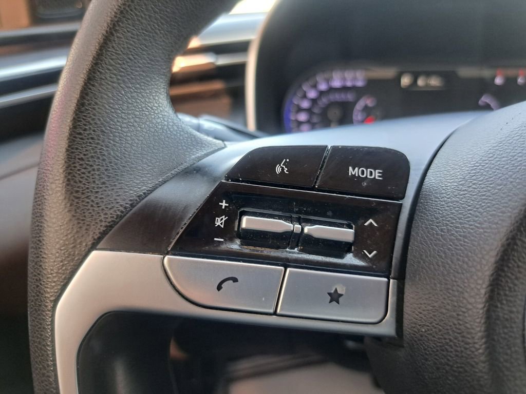 Used 2023 Hyundai Tucson SE image 14