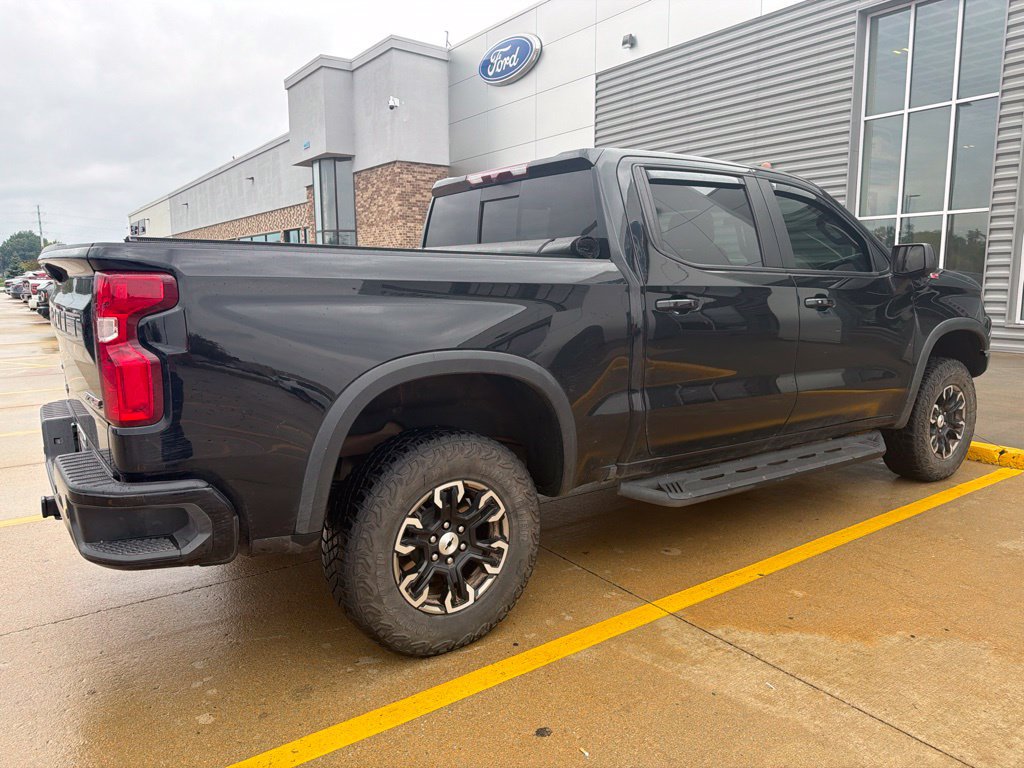 Used 2024 Chevrolet Silverado 1500 ZR2 AWD/4WD image 4