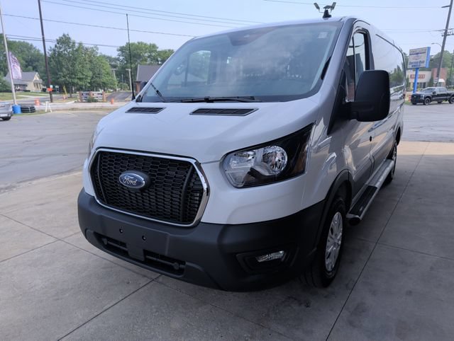 Used 2025 Ford Transit 250 Low Roof w/ Exterior Upgrade Package RWD image 3