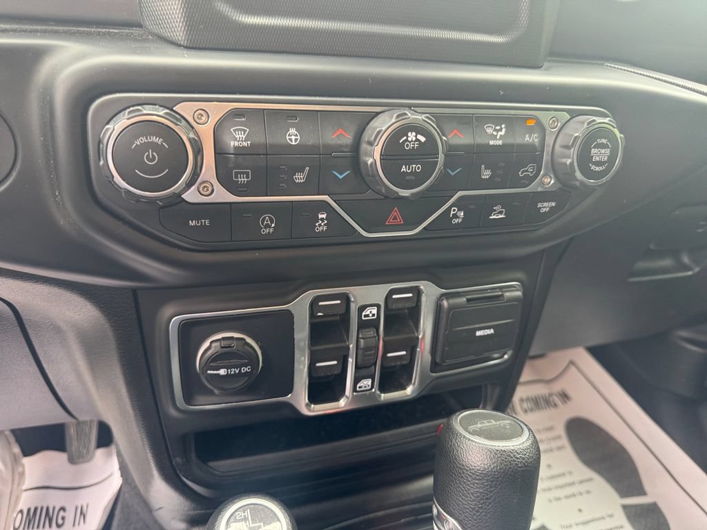 Used 2021 Jeep Gladiator Sport AWD/4WD image 19