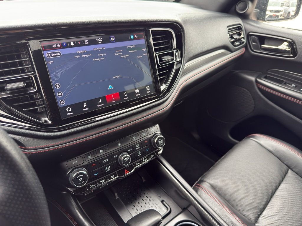 Used 2025 Dodge Durango GT AWD/4WD image 21