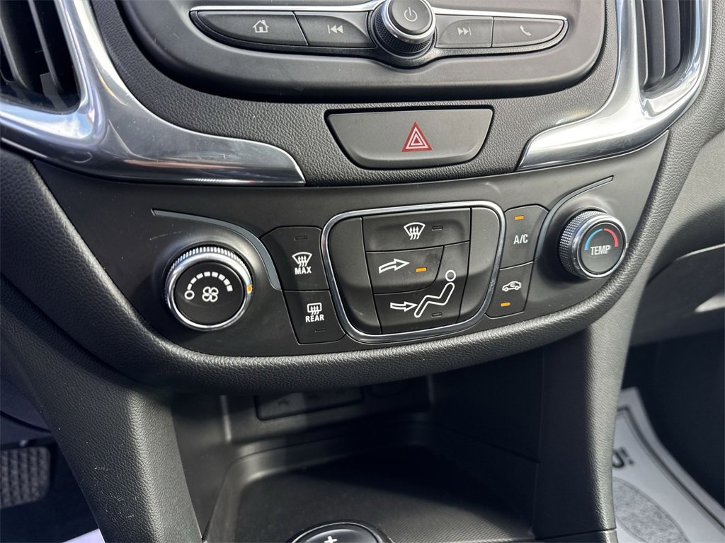 Used 2020 Chevrolet Equinox LT image 19