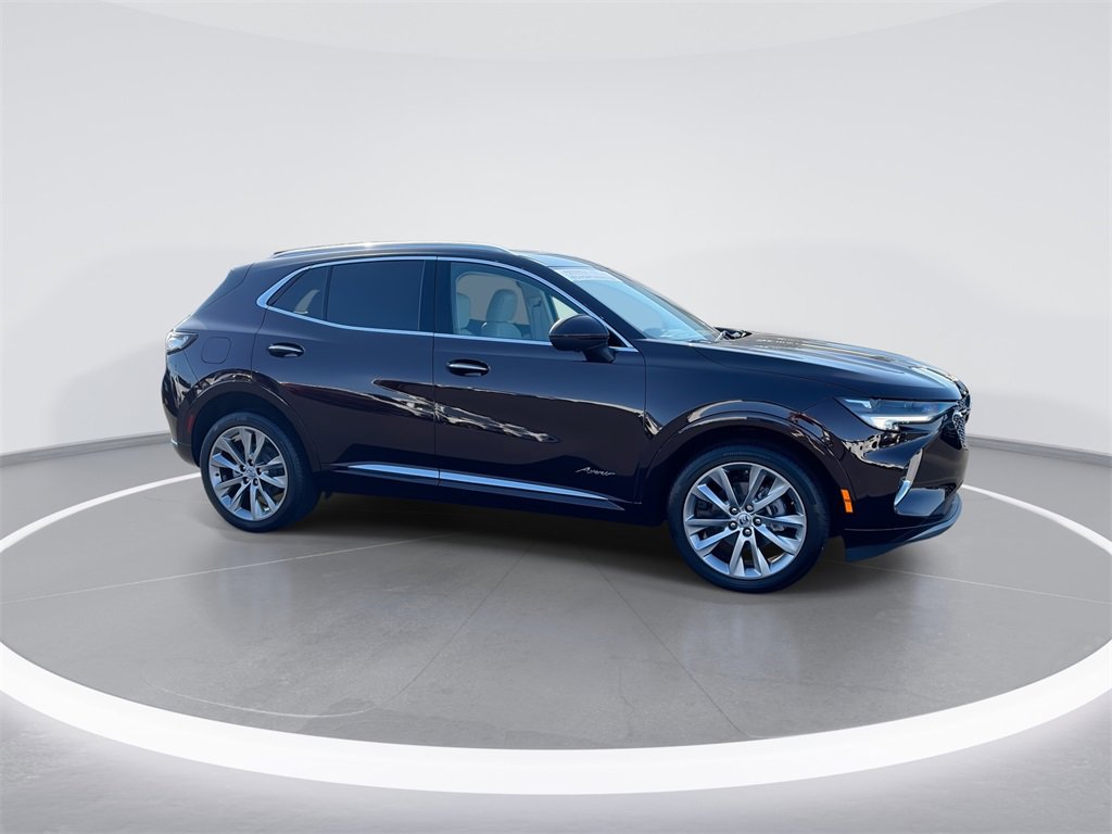 Used 2023 Buick Envision Avenir image 2