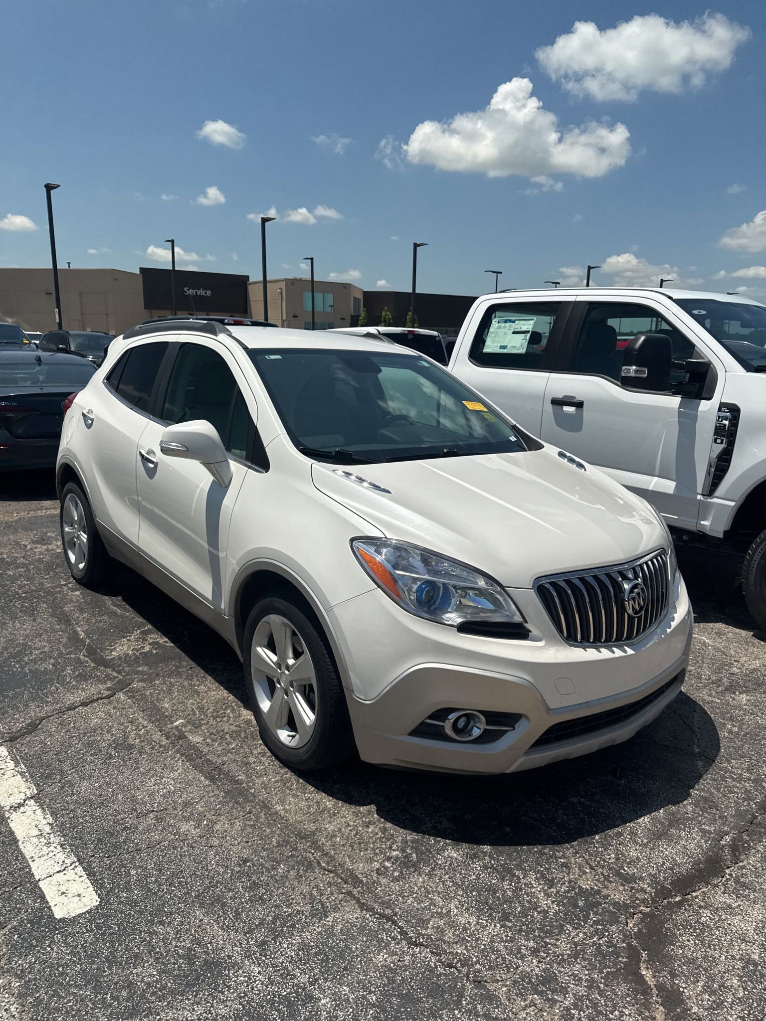 Used 2015 Buick Encore Convenience FWD image 2