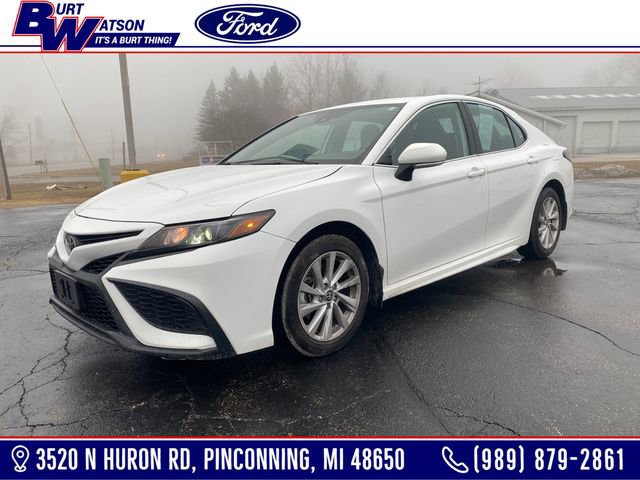 Used 2024 Toyota Camry SE image 1