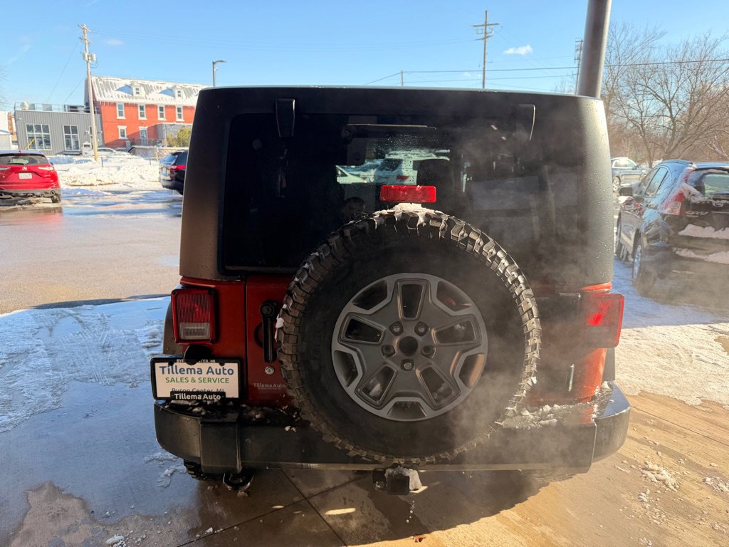 Used 2014 Jeep Wrangler Unlimited Rubicon w/ Dual Top Group AWD/4WD image 6