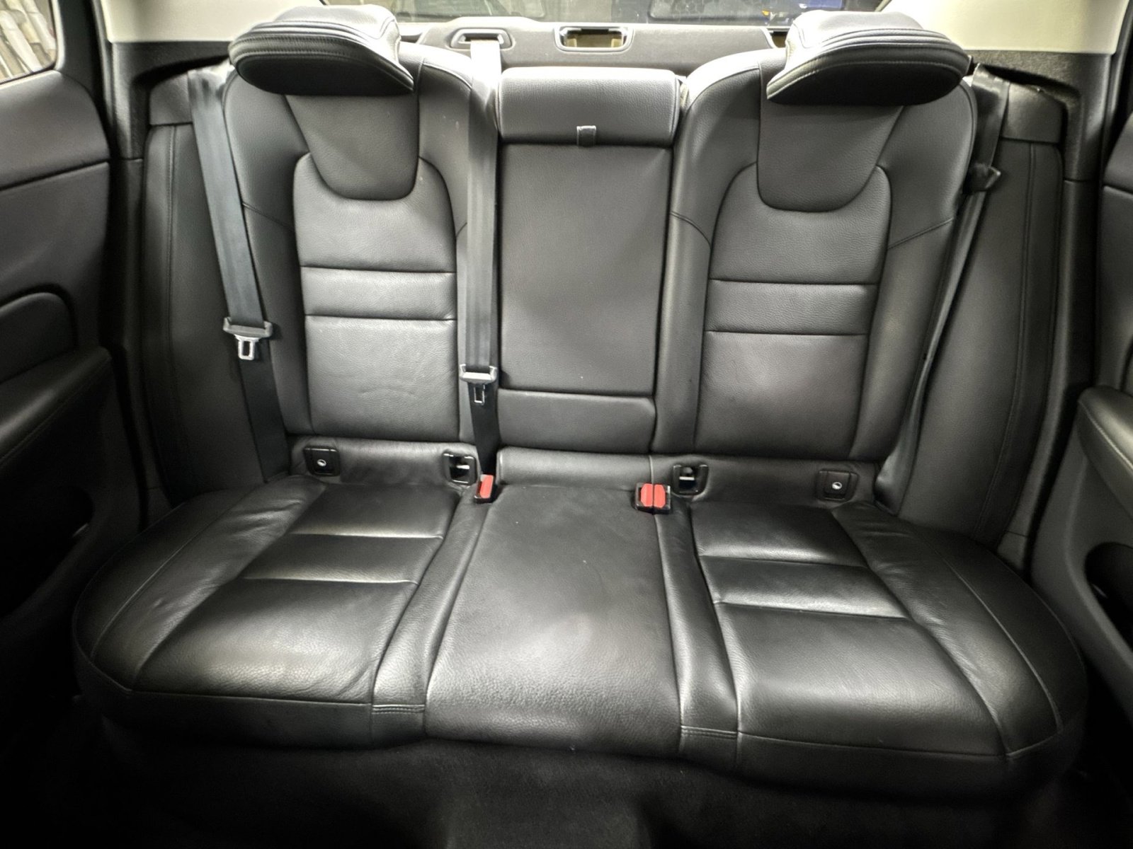 Used 2024 Volvo S60 B5 Plus AWD/4WD image 5