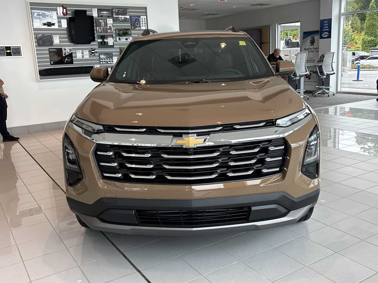 New 2027 Chevrolet Equinox LT w/ Convenience Package II AWD/4WD image 3