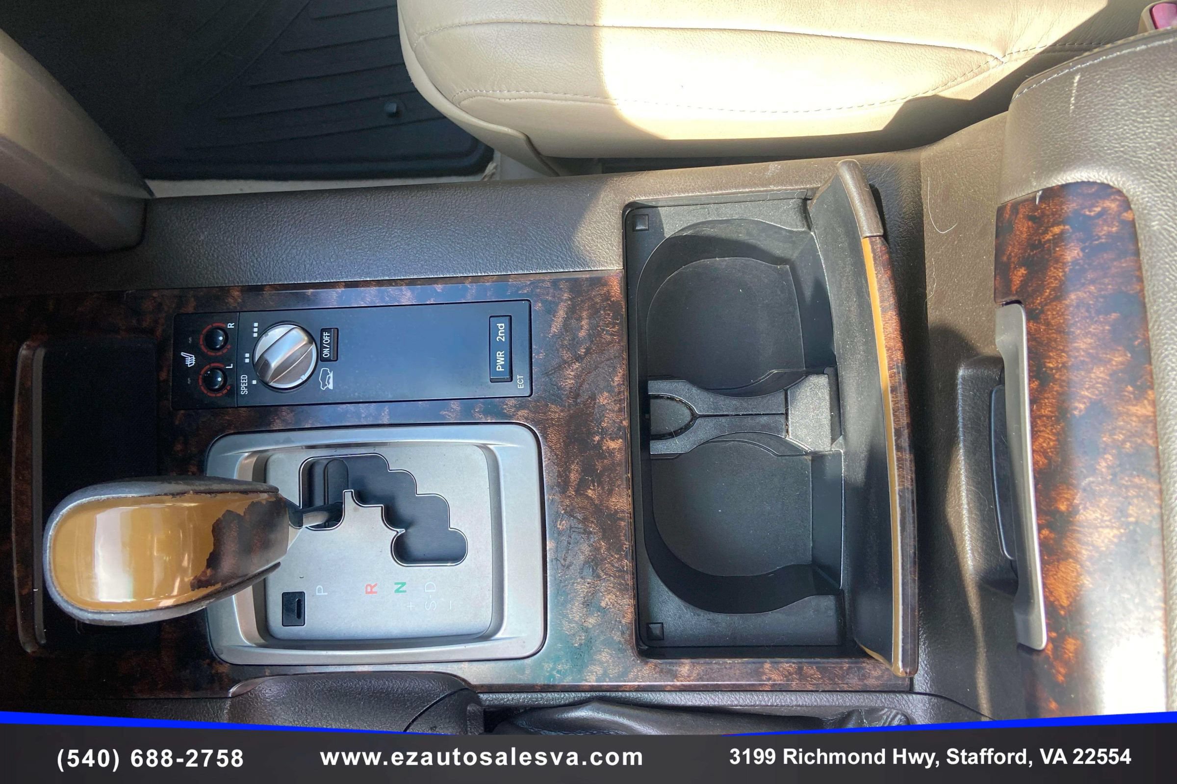 Used 2008 Toyota Land Cruiser AWD/4WD image 20