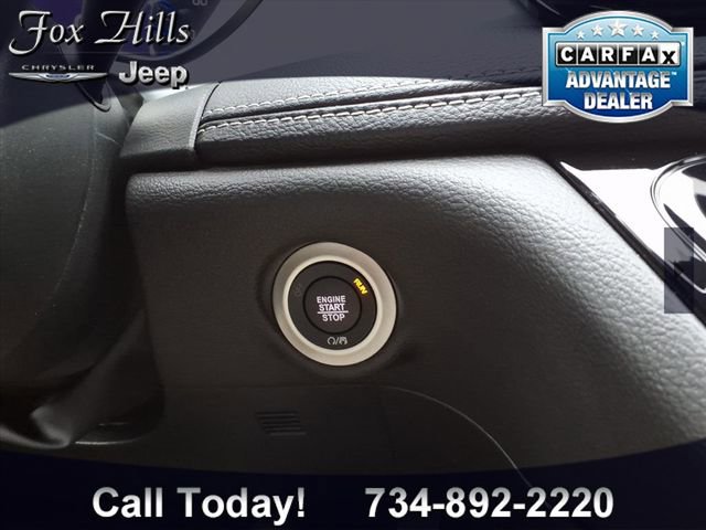 New 2026 Chrysler Pacifica Limited image 24