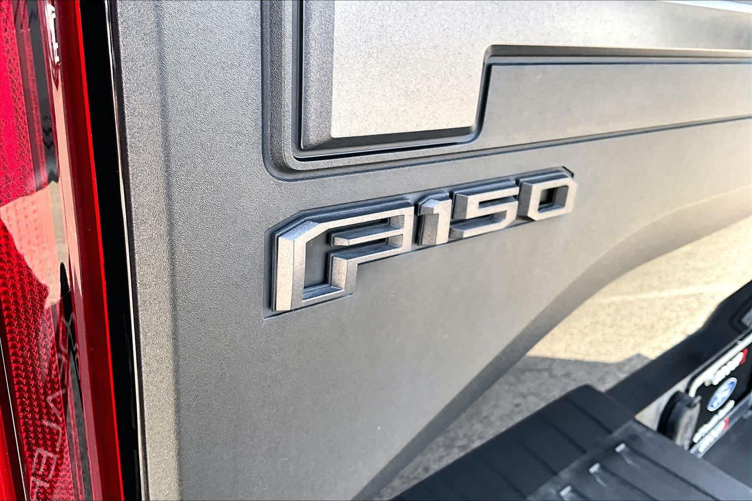 Used 2020 Ford F150 Raptor w/ Equipment Group 802A Luxury AWD/4WD image 31
