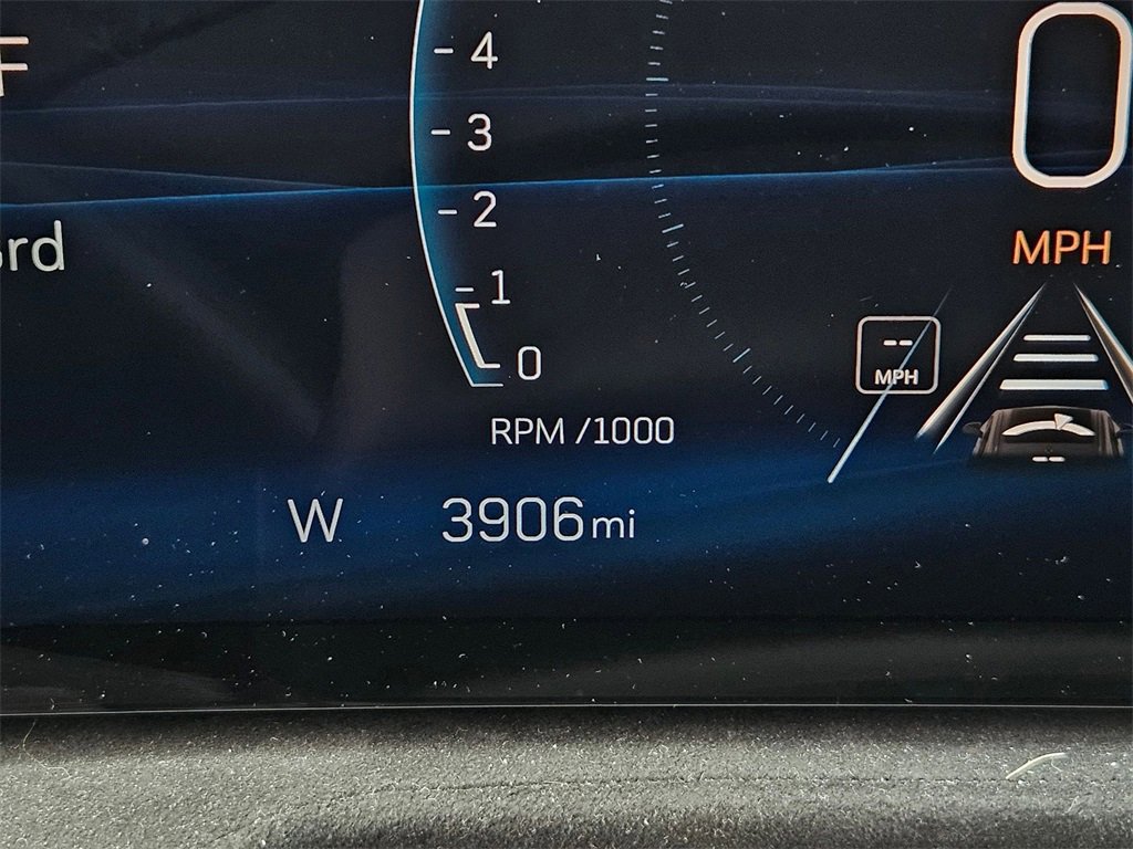 Used 2025 Cadillac XT4 Sport image 13