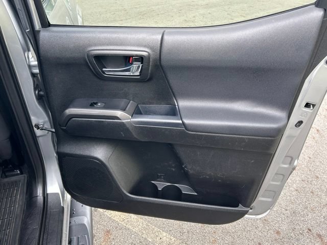 Used 2021 Toyota Tacoma TRD Sport AWD/4WD image 48