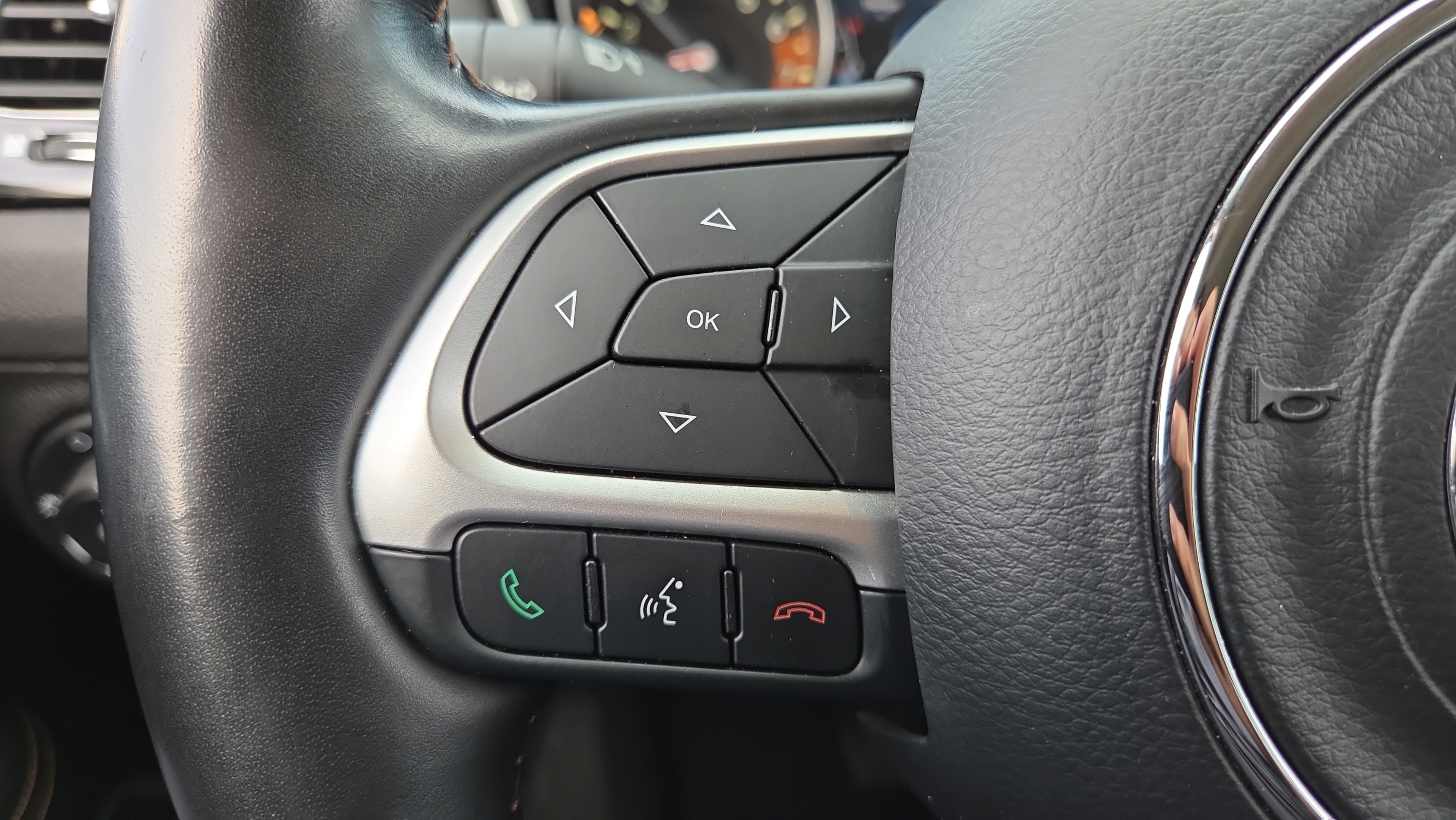 Used 2021 Jeep Compass Limited AWD/4WD image 21