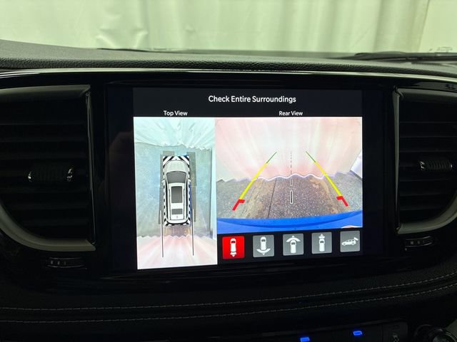 New 2026 Chrysler Pacifica Select w/ S Appearance Package image 18