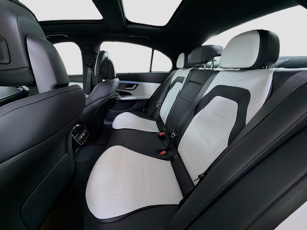 New 2026 Mercedes-Benz E 53 AMG e 4MATIC Sedan image 25