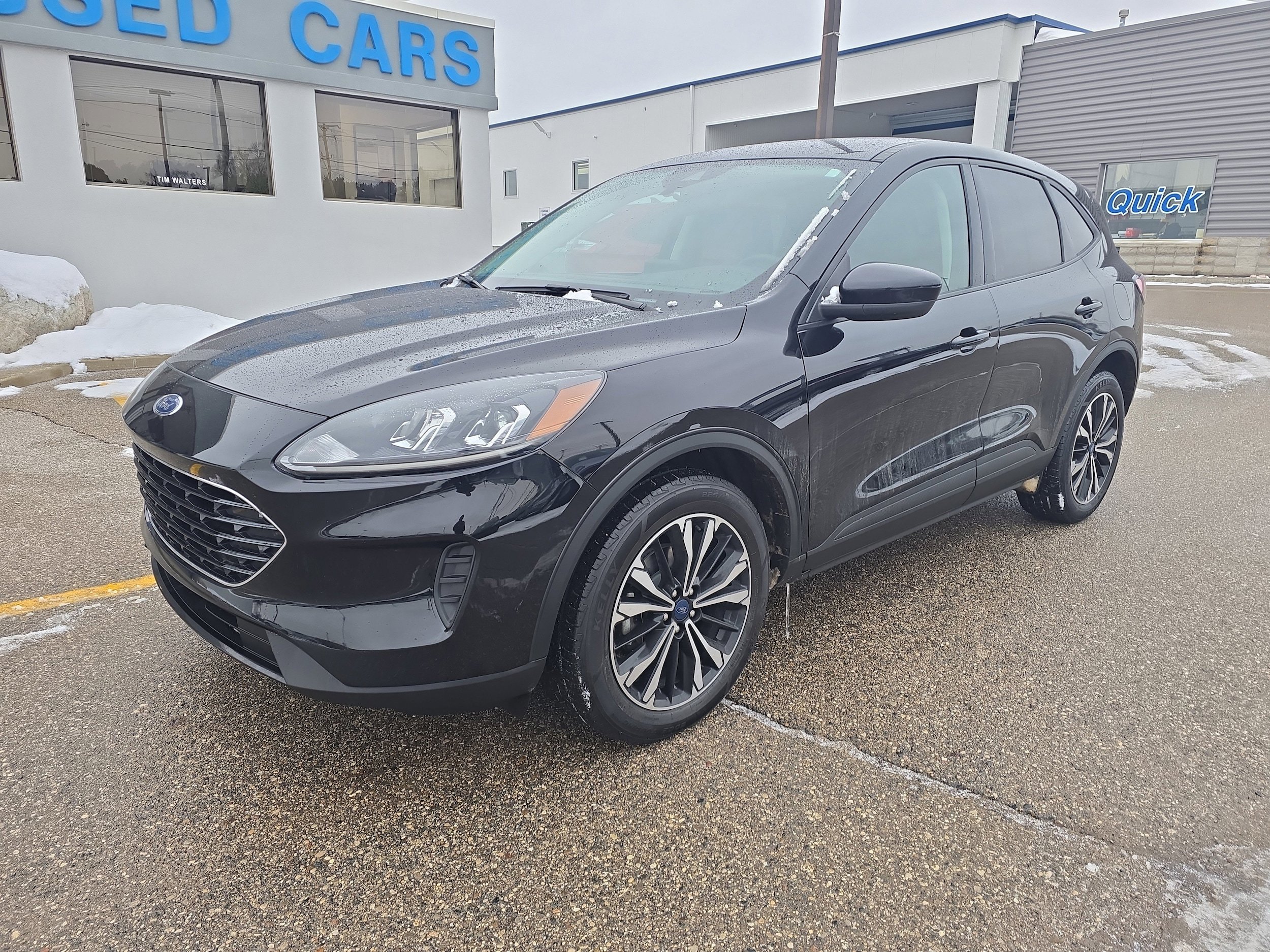 Certified 2022 Ford Escape SE w/ SE Sport Appearance Package image 2