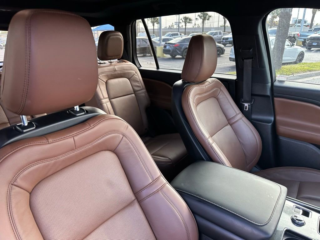 Certified 2023 Lincoln Aviator Reserve w/ Equipment Group 201A RWD image 25