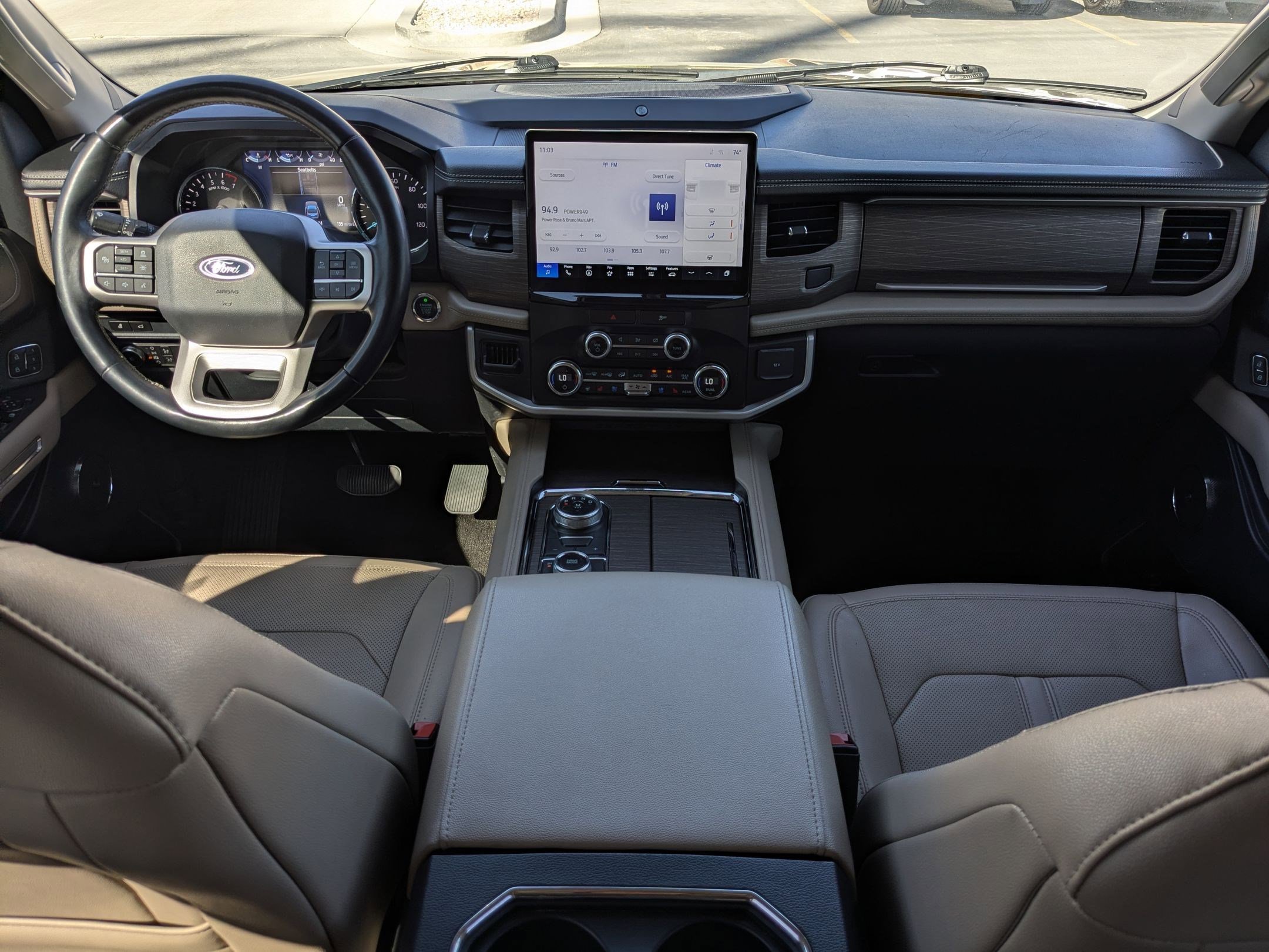 Used 2022 Ford Expedition Max Limited image 26