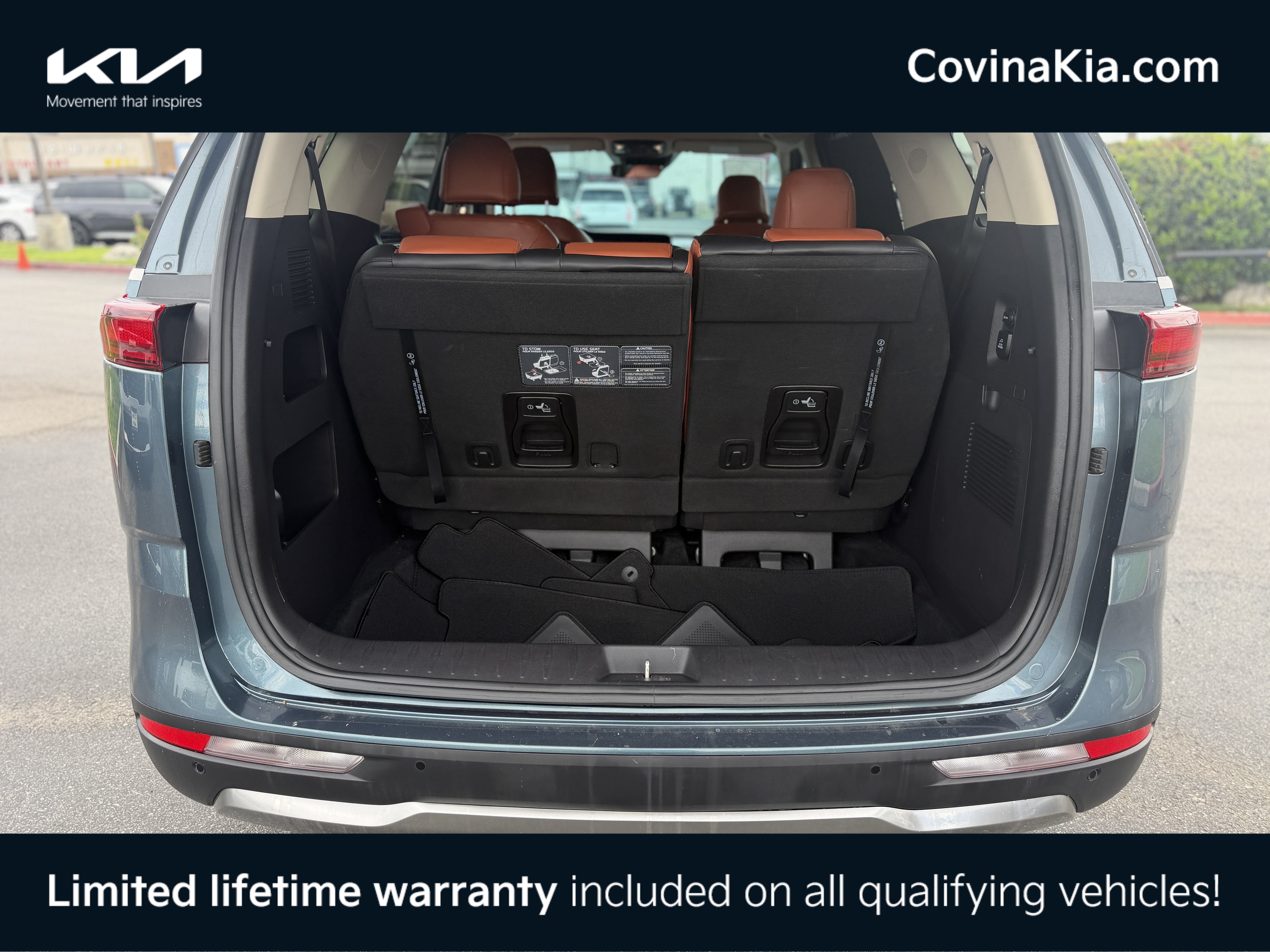 Certified 2023 Kia Carnival SX FWD image 10