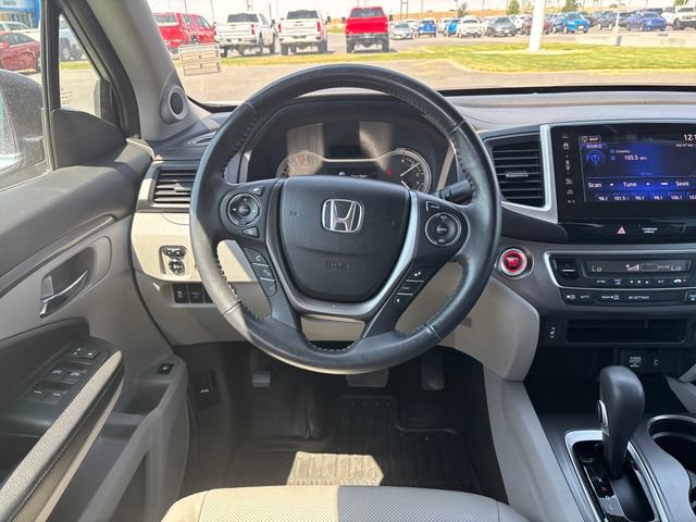 Used 2017 Honda Ridgeline RTL-T image 13