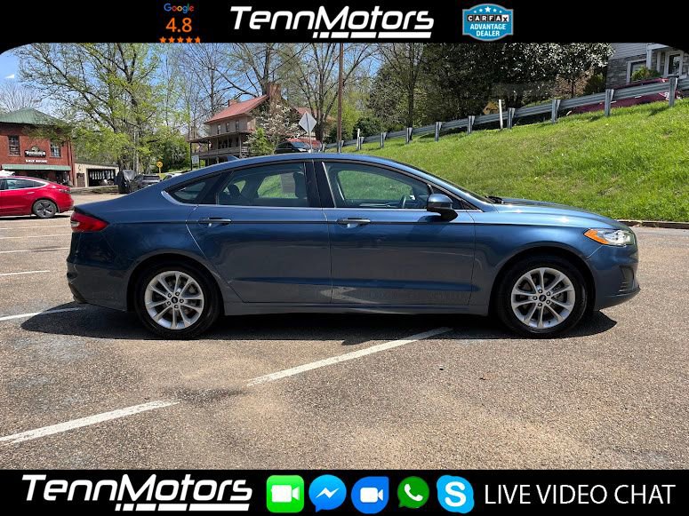 Used 2019 Ford Fusion SE image 2