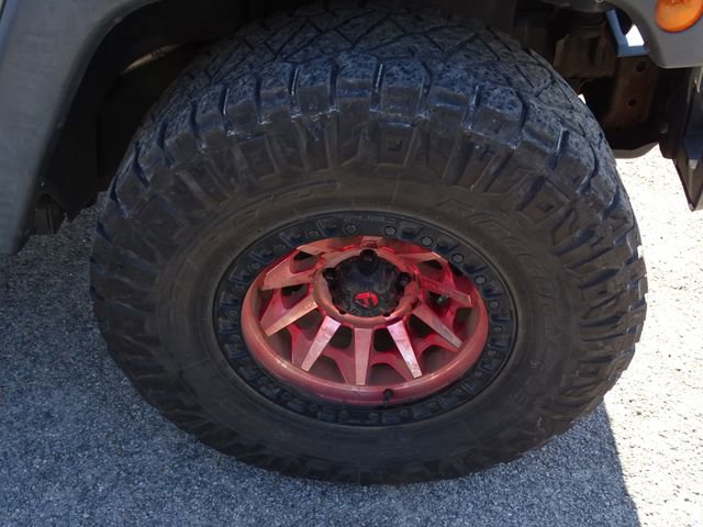 Used 2014 Jeep Wrangler Rubicon image 13