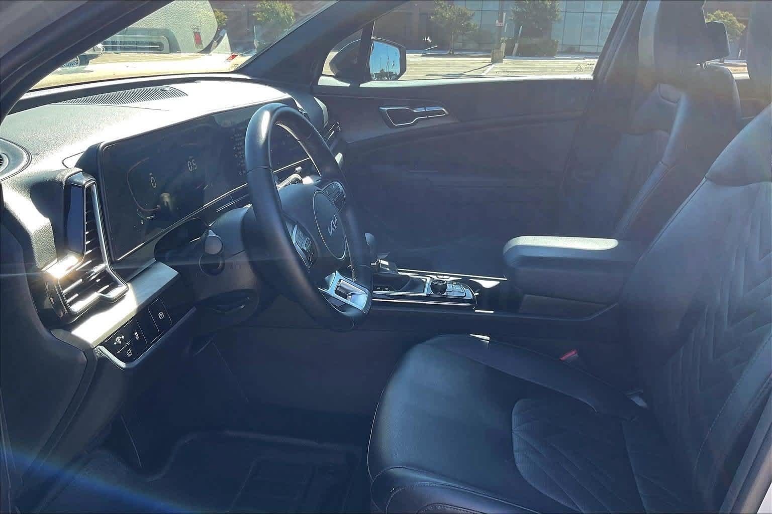 Certified 2024 Kia Sportage X-Line w/ X-Line Premium Package AWD/4WD image 2