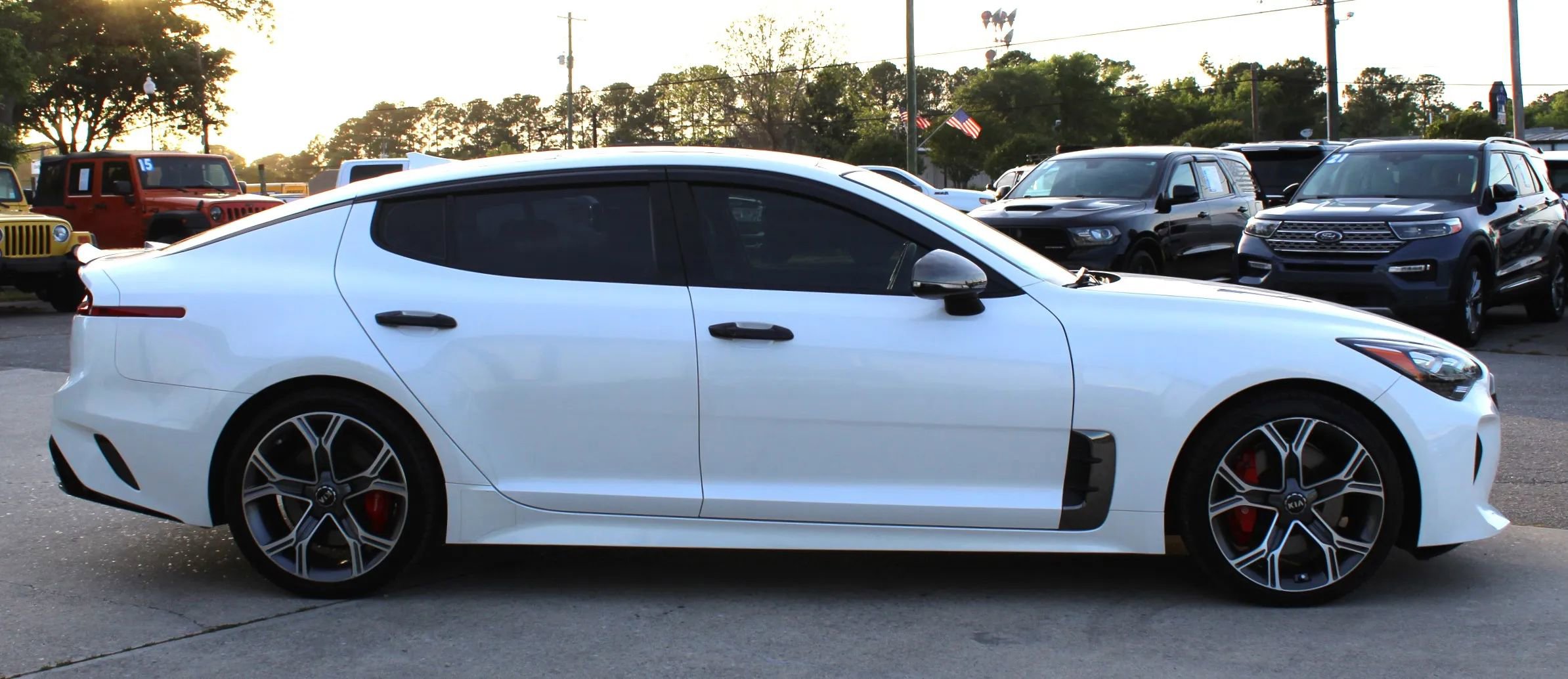 Used 2018 Kia Stinger GT2 RWD image 6