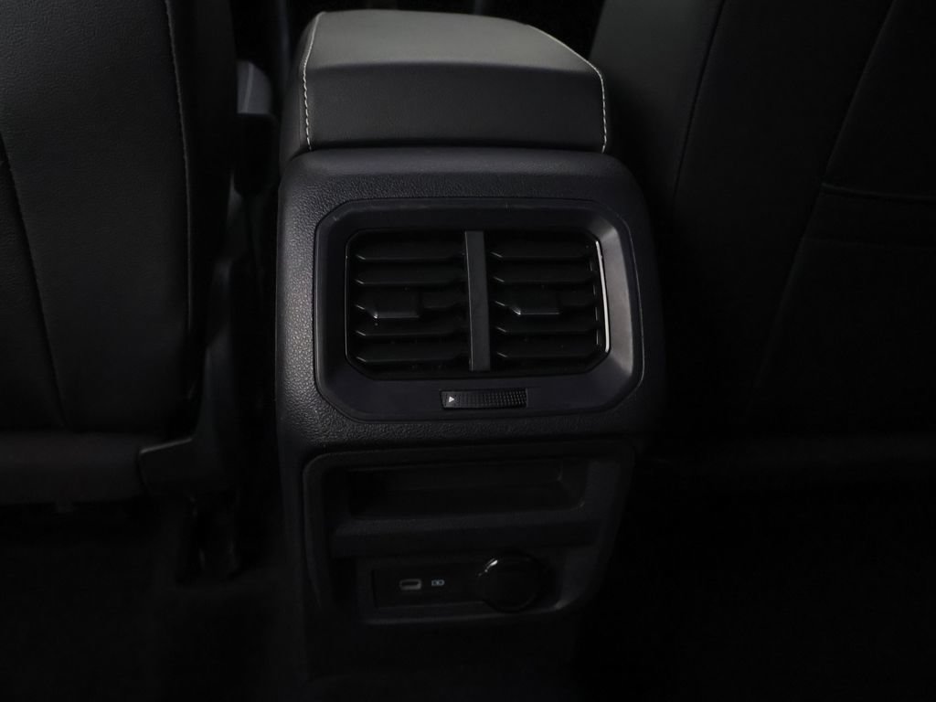 Used 2023 Volkswagen Tiguan SE w/ Panoramic Sunroof Package FWD image 50