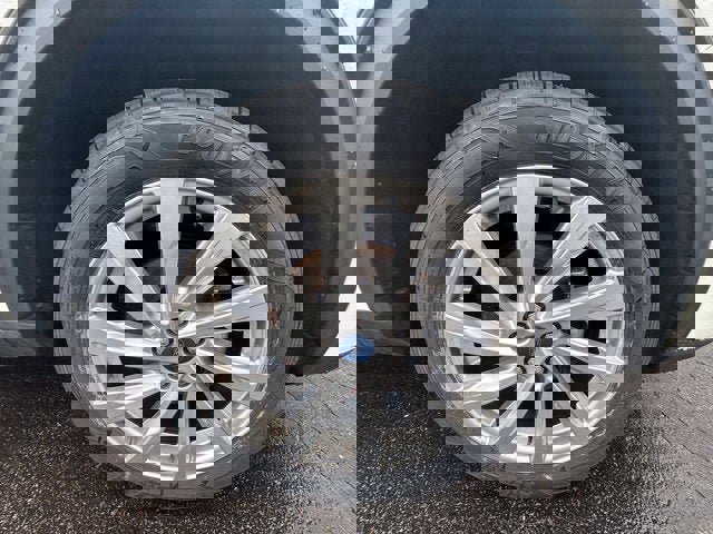 Used 2022 Ford Escape Titanium w/ Titanium Elite Package image 11