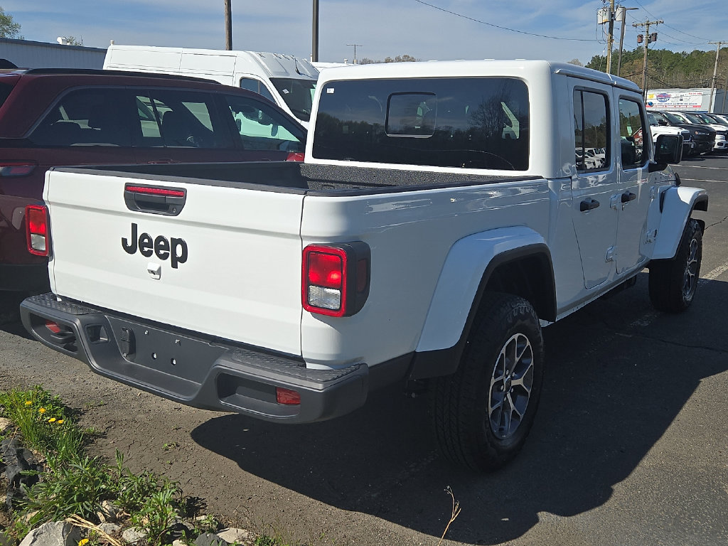 New 2026 Jeep Gladiator Sport AWD/4WD image 4