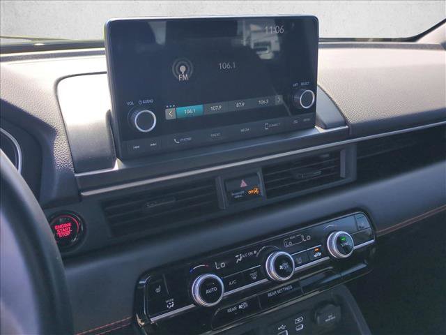 Used 2025 Honda Pilot Sport image 15