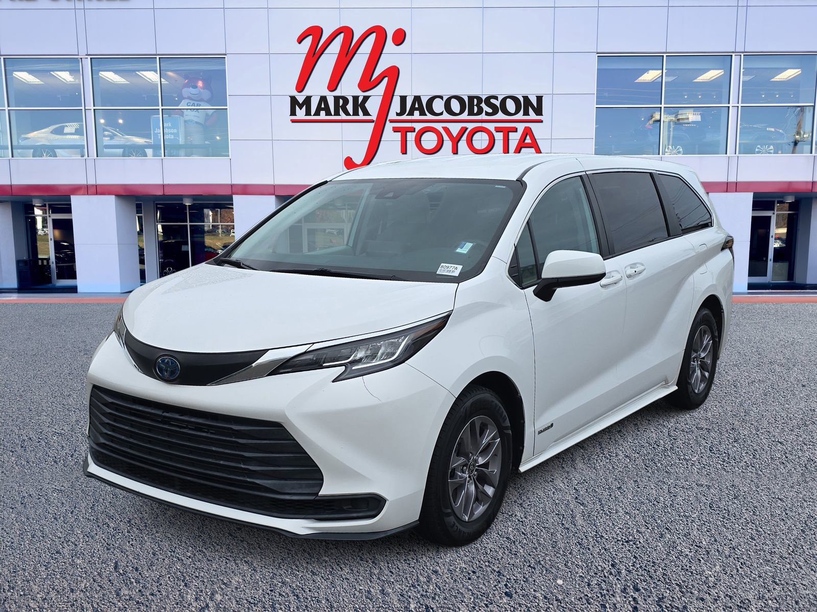 Used 2021 Toyota Sienna LE