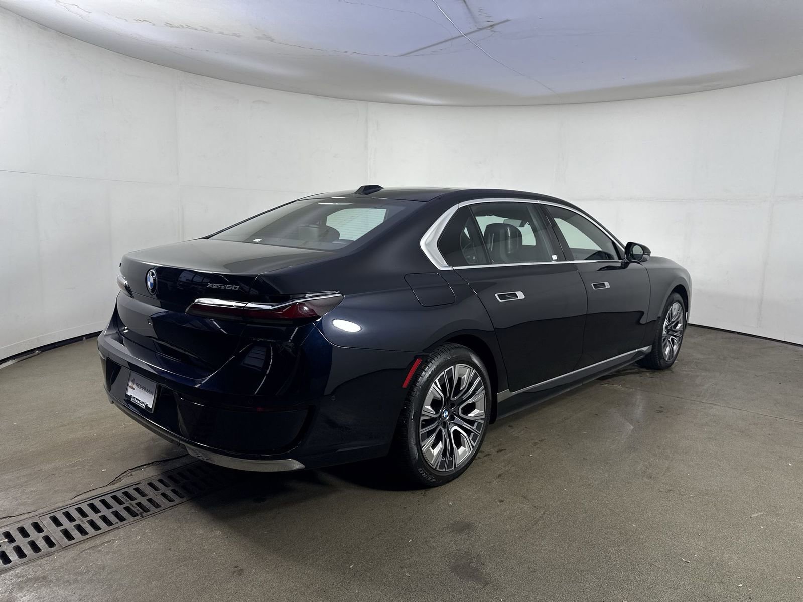 Used 2023 BMW i7 xDrive60 image 35