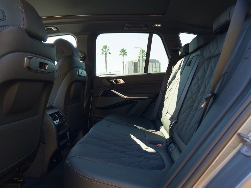 New 2026 BMW X5 xDrive50e image 16