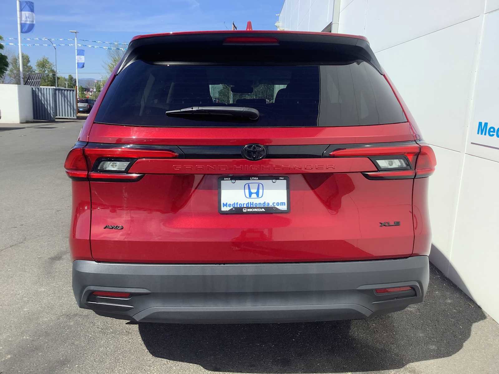 Used 2024 Toyota Grand Highlander XLE image 5