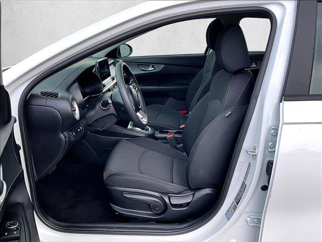 Used 2021 Kia Forte LXS FWD image 24