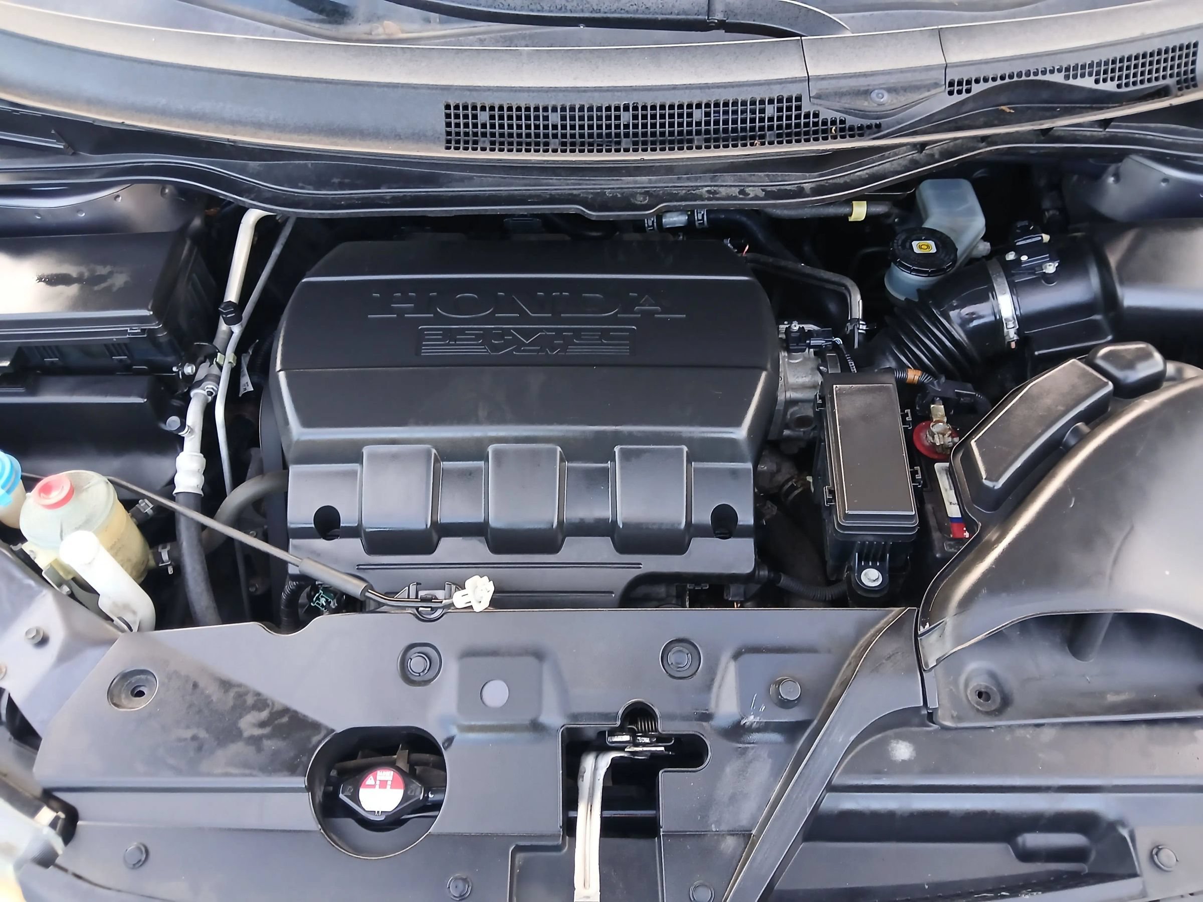 Used 2015 Honda Odyssey LX image 27