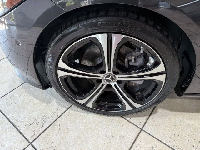 Used 2022 Mercedes-Benz C 300 Sedan w/ Exclusive Trim Package image 7
