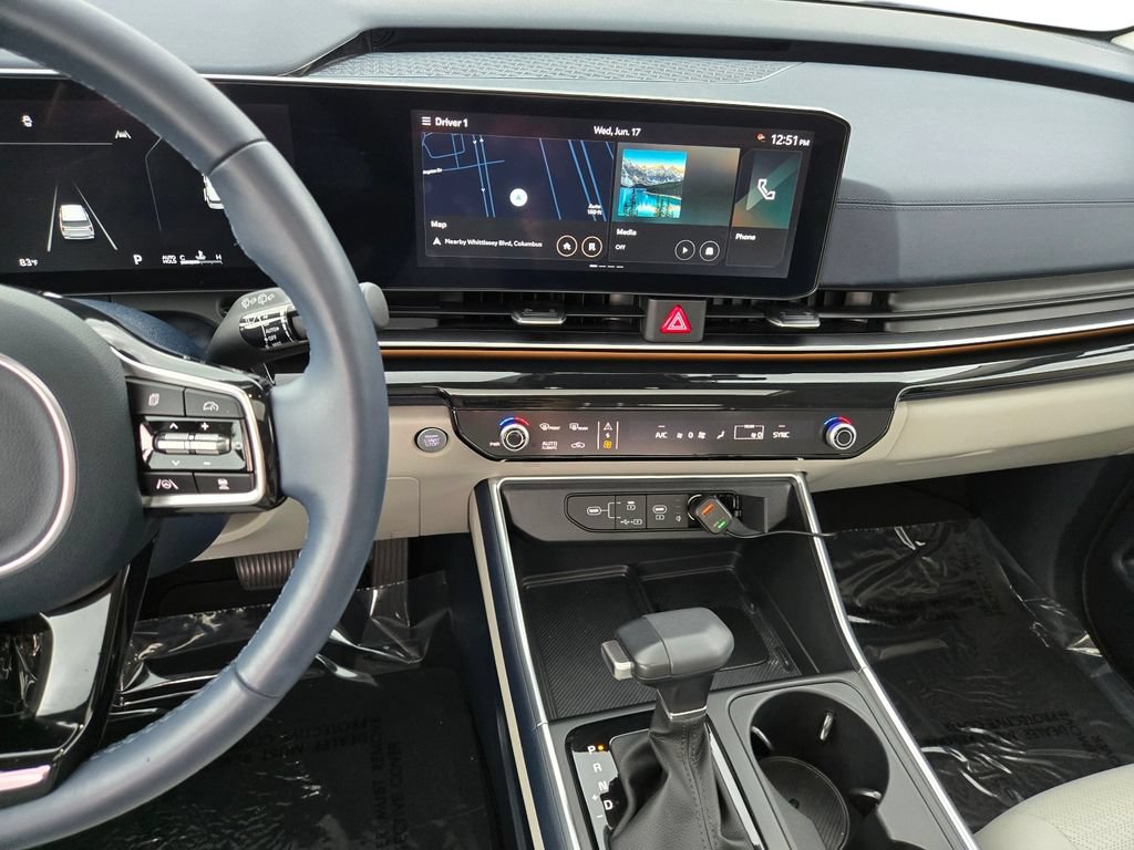 Used 2025 Kia Carnival SX Prestige FWD image 23