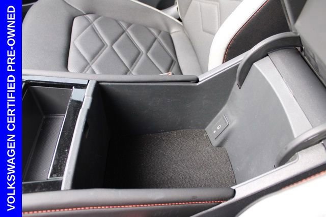 Used 2025 Volkswagen Atlas Peak Edition SE image 44