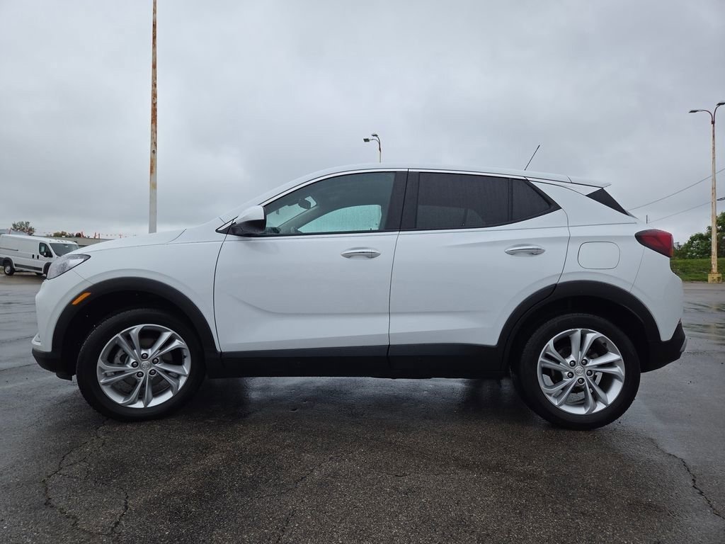 Used 2022 Buick Encore GX Preferred w/ Cold Weather Comfort Package AWD/4WD image 19
